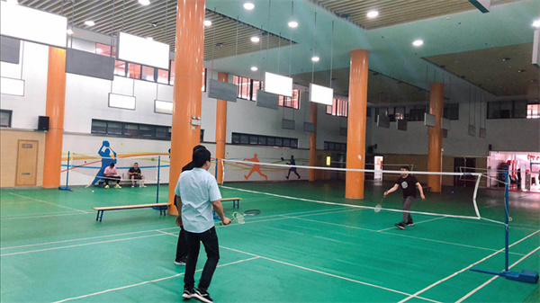 打羽毛球,天一體育館,倉儲(chǔ)貨架